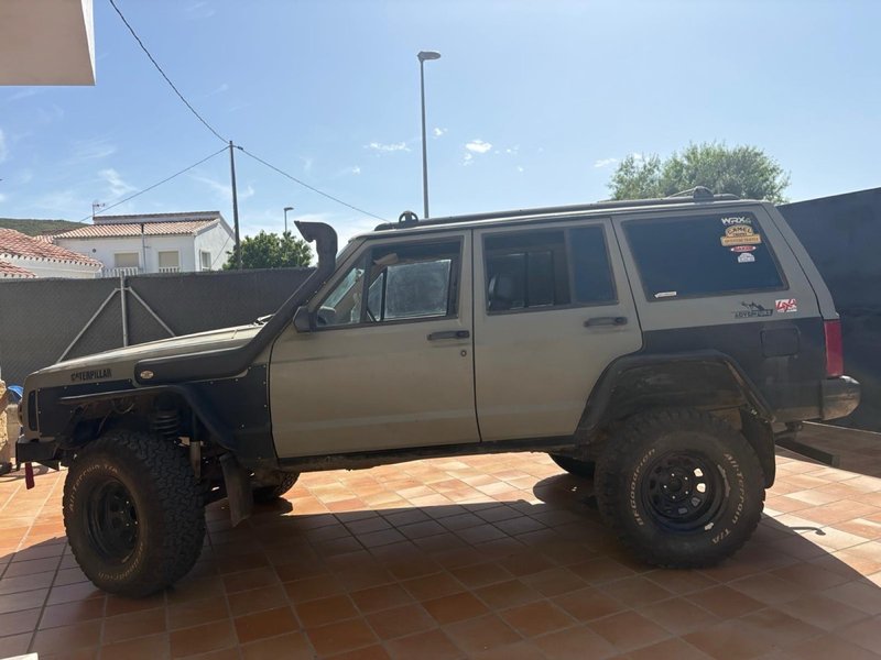 Jeep Cherokee 1996 - foto 1