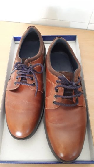 Zapatos de piel cordones marrones
