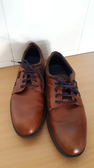 Zapatos de piel cordones marrones