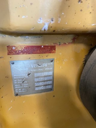 Retroexcavadora Venieri F12.23