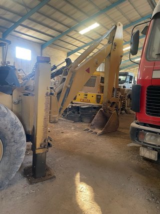 Retroexcavadora Venieri F12.23