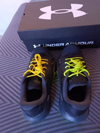 Zapatillas Baloncesto Under Armour LD7 Negro/Verde