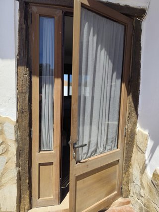 Puerta aluminio y cristal