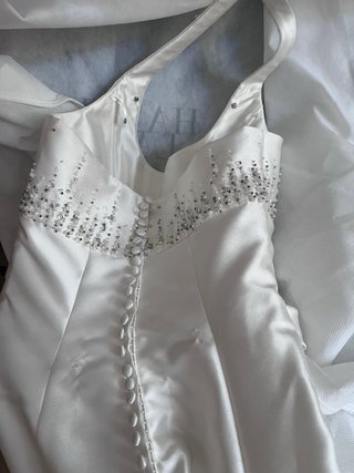 Vestido de Novia Annibal Laguna Pronovias