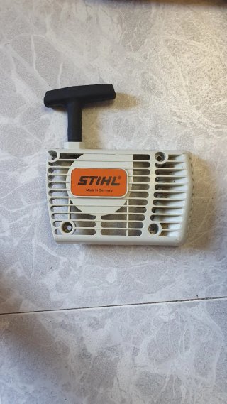 Tapa de arranque Stihl FS 550