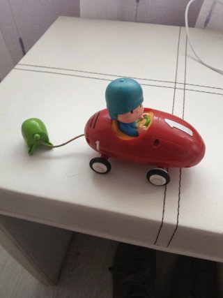Coche Pocoyo con remolque verde