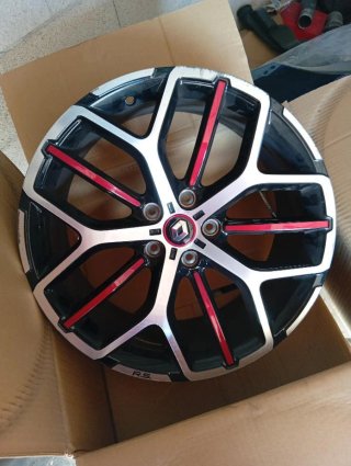 Llantas Renault RS Trophy