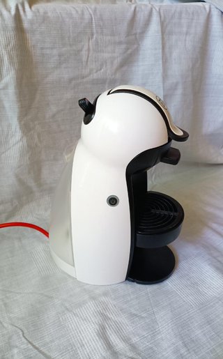 Cafetera Dolce Gusto Piccolo + 2 tazas