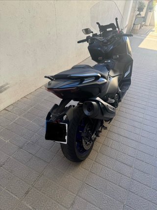 Yamaha TMAX 560