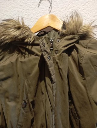 Parka verde militar mujer con capucha