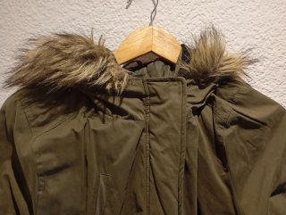 Parka verde militar mujer con capucha
