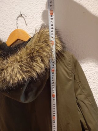Parka verde militar mujer con capucha