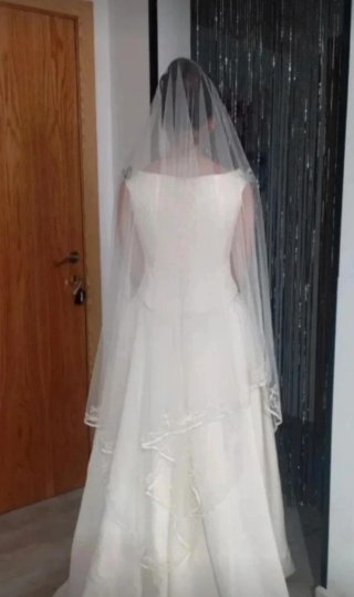Vestido de Novia Beige