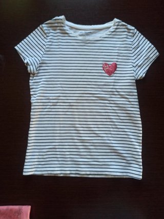 Camiseta Kiabi rayas corazón niña T8