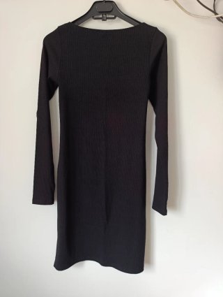 Vestido negro manga larga