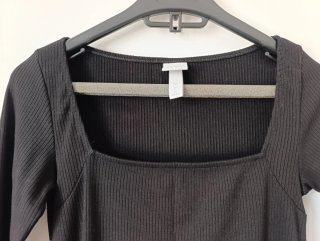 Vestido negro manga larga