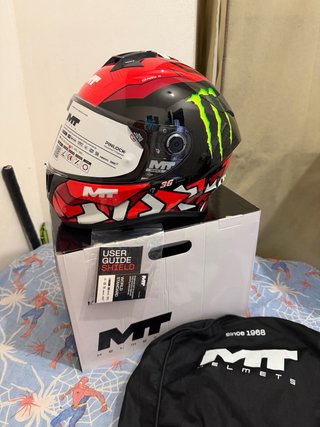 Casco MT Helmets Rojo y Negro Talla L
