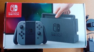 Nintendo Switch Negra y Gris