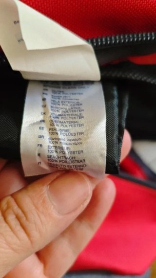 Mochila Apple Roja Compartimento Portátil