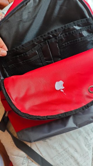 Mochila Apple Roja Compartimento Portátil