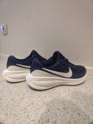 Nike Revolution 8 t45