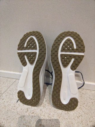 Nike Revolution 8 t45
