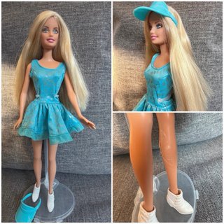 Lote 4 Barbie di vari stili e anni