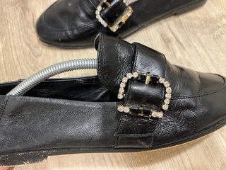 Mocasines negros de zara  mujer con hebilla