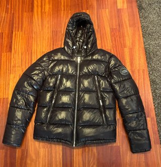 Cazadora Supply & Demand negra con brillo Talla M