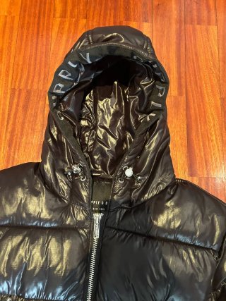 Cazadora Supply & Demand negra con brillo Talla M