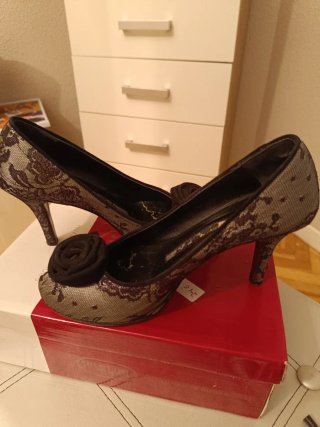 Zapatos de salón Harlon tacón alto encaje negro/pl
