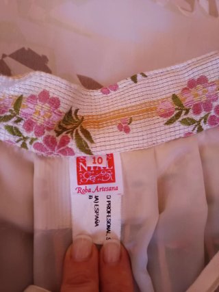 Traje fallera Conjunto falda y corpiño rosa y bla