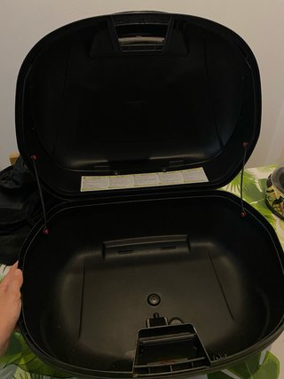 Maleta GIVI Negra Moto + Respaldo