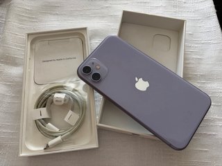 iPhone 11 Morado 64 GB