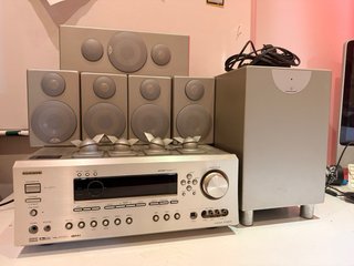 Surround Home Cinema. Onkyo / Monitor Audio.