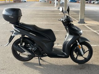 QJ Motor SQ16 125 Negra