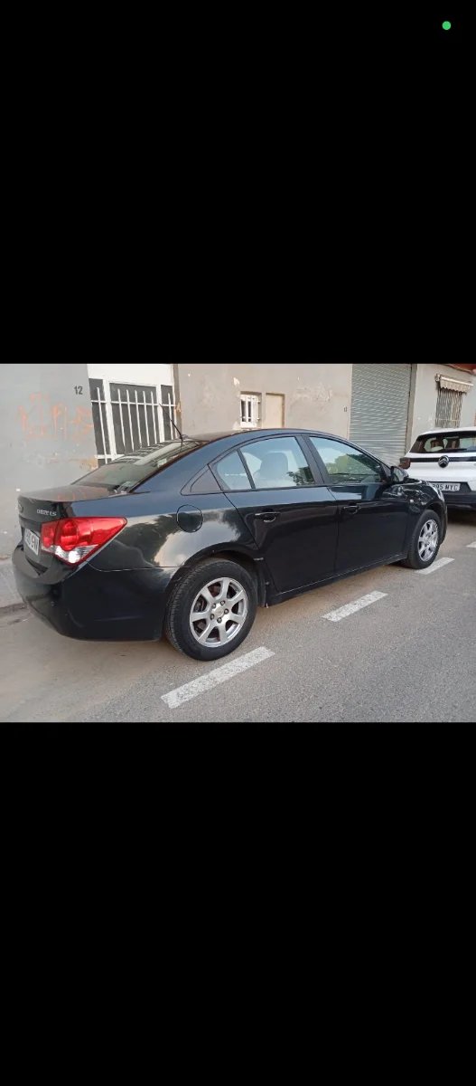 Chevrolet Cruze 2011 - foto 1