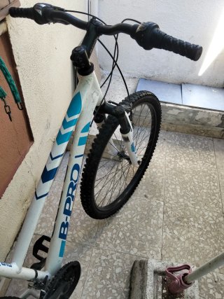 Bicicleta B-Pro 26 Blanca y Azul