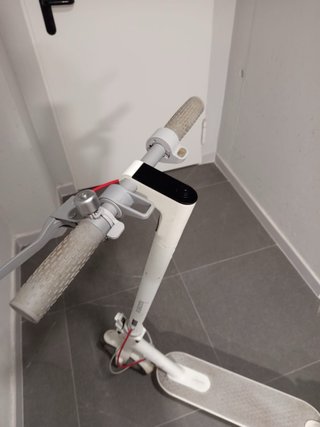 Patinete Eléctrico Xiaomi Blanco meses de uso.