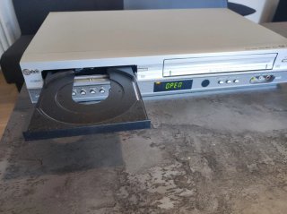Lettore DVD e VHS LG VC8804