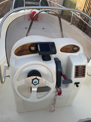 Barco Monella 17 530