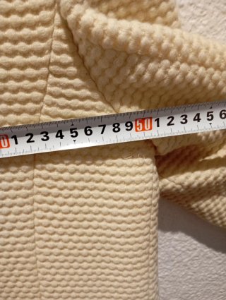 Abrigo beige marca Síntesis talla M - 42