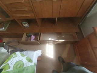Mueble de comedor madera y cristal