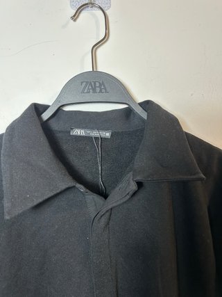 Sudadera Zara cuello polo negra Talla S