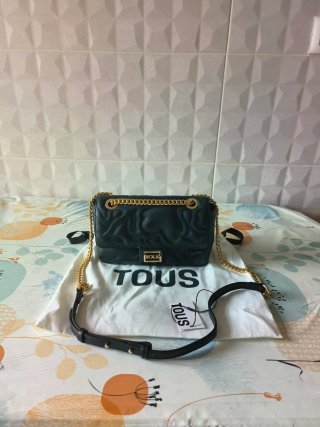 Bandolera Tous Kaos Dream Negra y Dorada