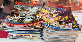 Lote 130 Revistas Gigantes del Superbasket