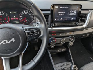 KIA Stonic 2022 20000km garantia 2029