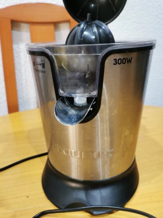 Exprimidor Taurus 300W