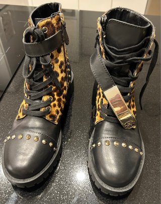 Botines Guess Animal Print Nuevos