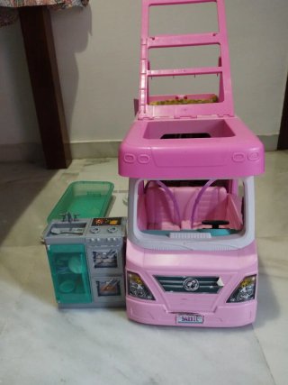 Caravana Barbie en buen estado